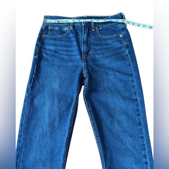 GAP, Vintage Slim High Rise, Size 26/2 Reg, Dark Indigo - Picture 5 of 9